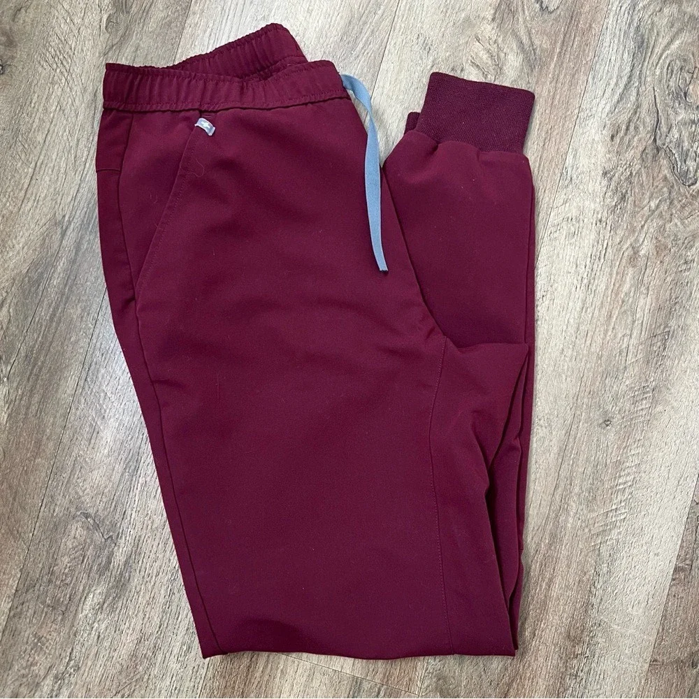 Men's Tansen Jogger‎ Scrub PantIn Burgundy